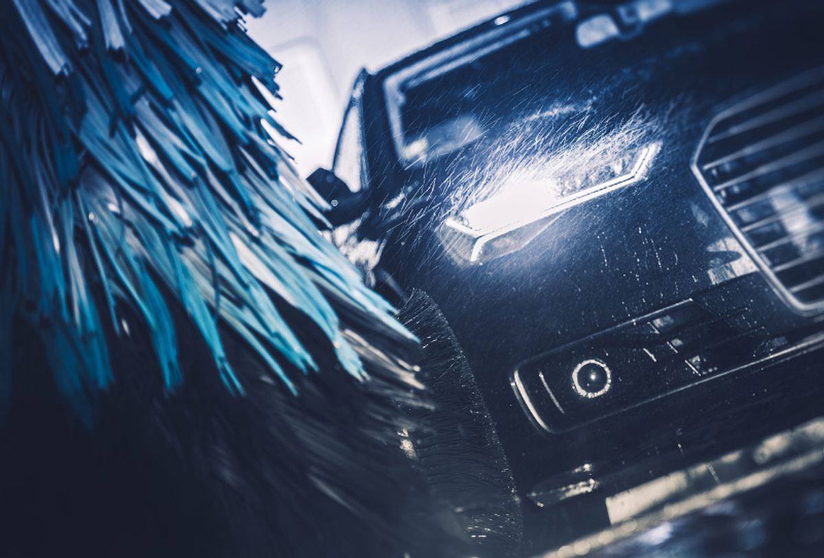 Car wash using solenoid valves for peak performance